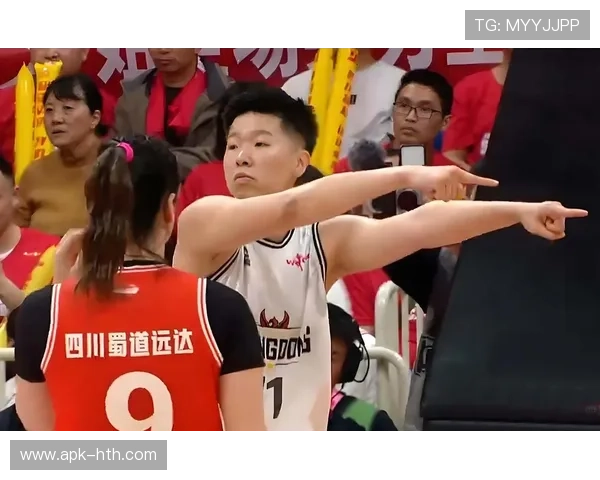 中国女篮战术成功，针对性防守压制四川强援